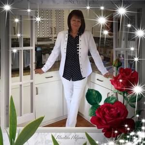 Meet your Posher, Suzanne